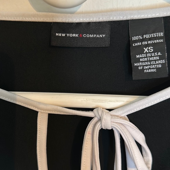 Vintage NY&Co - Picture 2 of 4